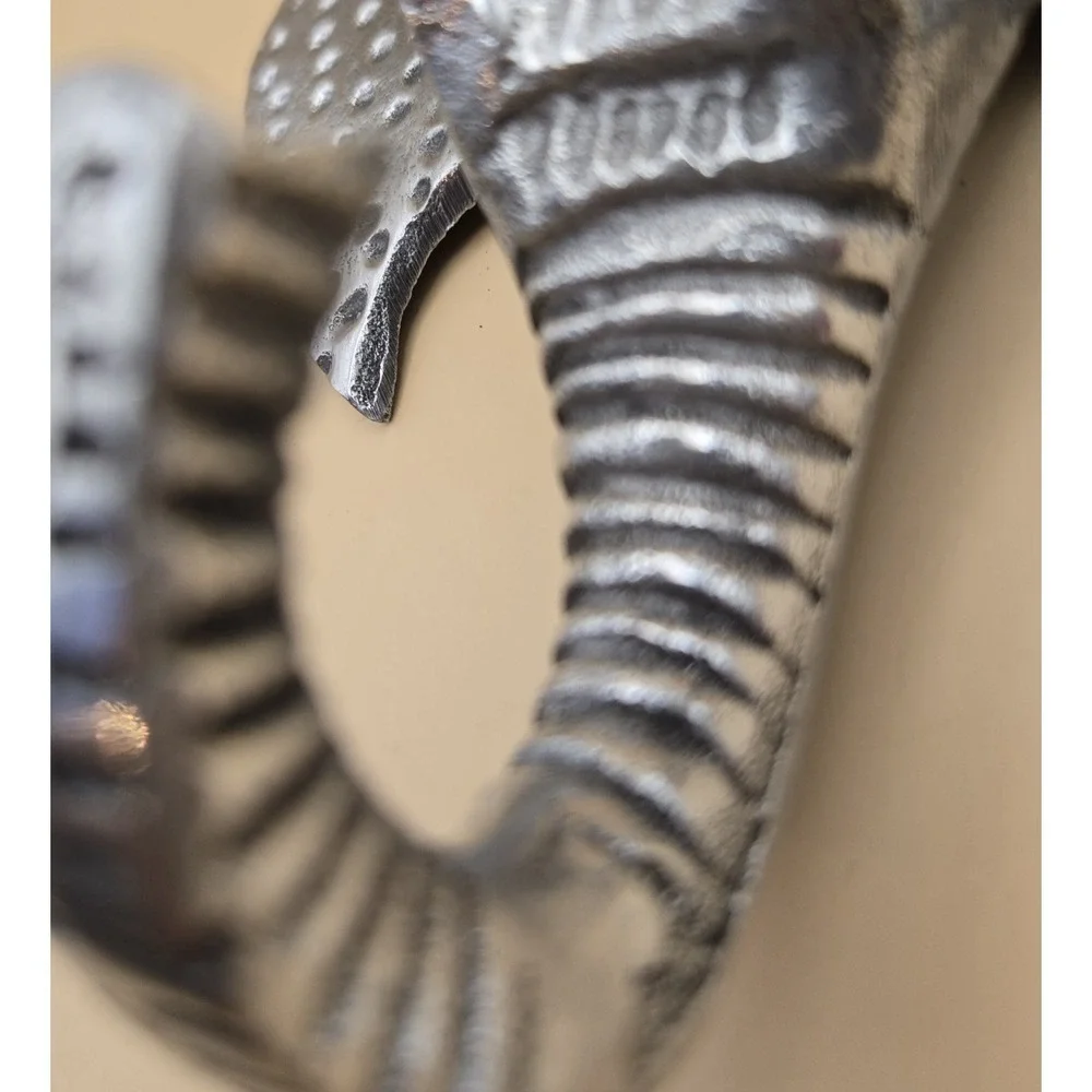 Elephant Medal‎ Wall Decor Good To Hang Things